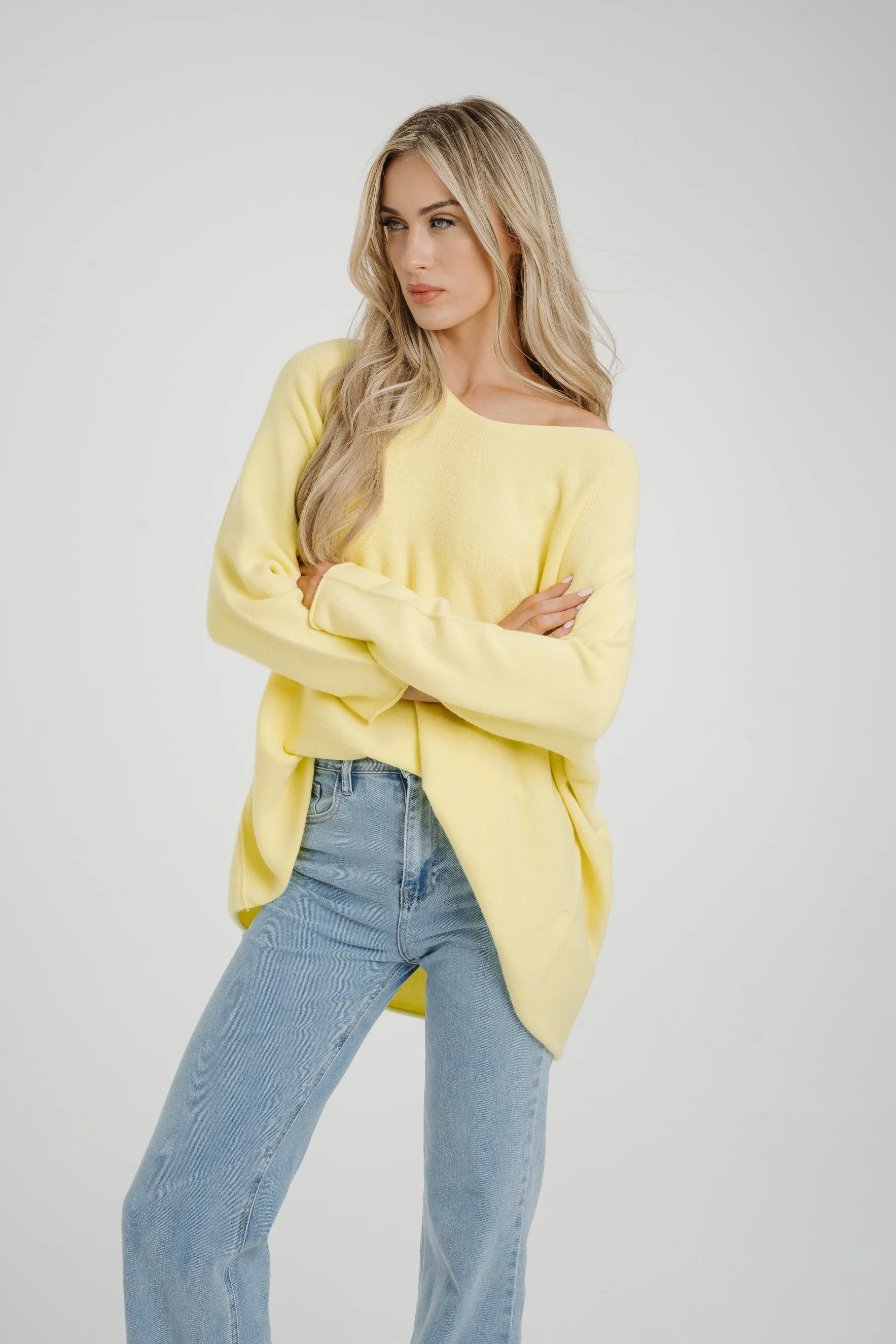 Amber V-Neck Jumper In Yellow