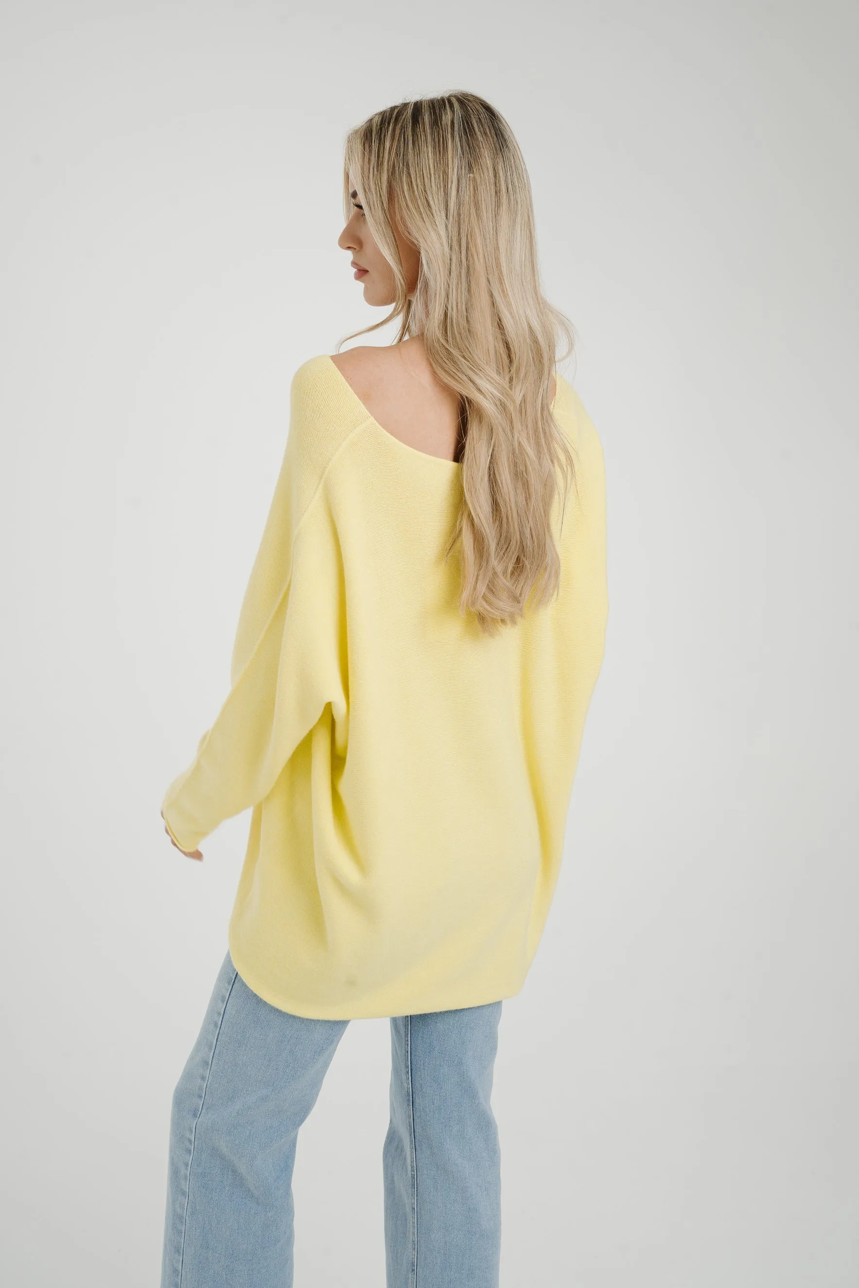 Amber V-Neck Jumper In Yellow