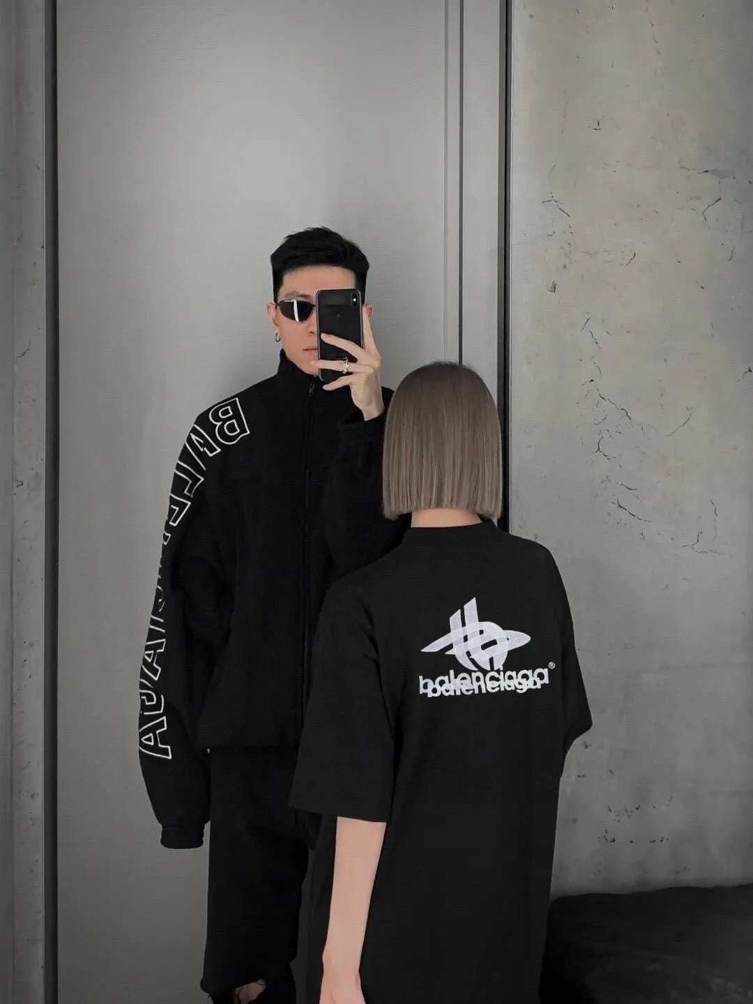 Balenciaga T-Shirt - Overlapping Logo